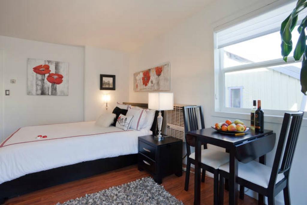 A Float Home B&B In Fisherman'S Wharf 빅토리아 외부 사진