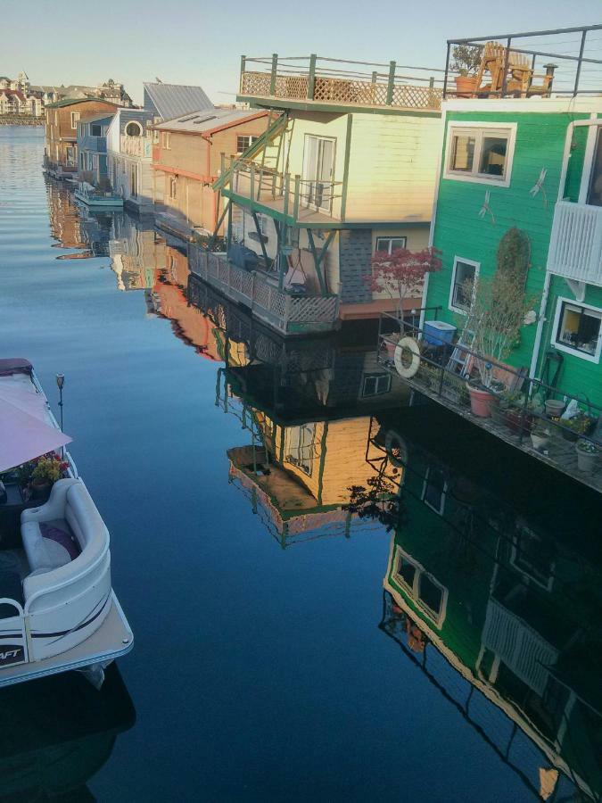 A Float Home B&B In Fisherman'S Wharf 빅토리아 외부 사진