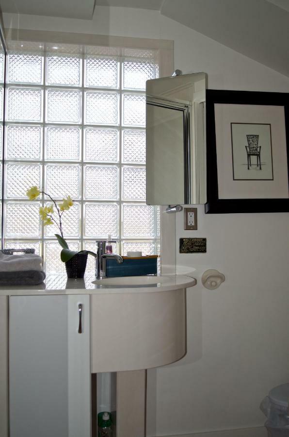 A Float Home B&B In Fisherman'S Wharf 빅토리아 외부 사진